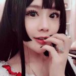 “中国第一伪娘”轩墨宝宝脱单后，怎么和女友相处：穿姐妹装？
